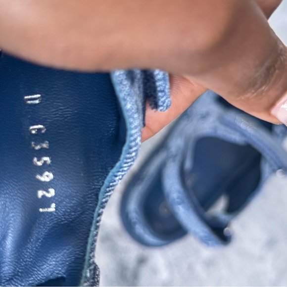 CHANEL Blue Denim Sandals - Picture 9 of 9